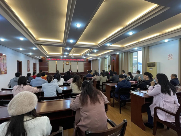 市總工會(huì)召開配合開展自治區(qū)績(jī)效考核社會(huì)評(píng)價(jià)動(dòng)員會(huì)