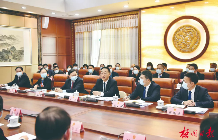 順流而下立潮頭，溯流而進(jìn)爭上游！劉寧參加梧州市代表團(tuán)審議