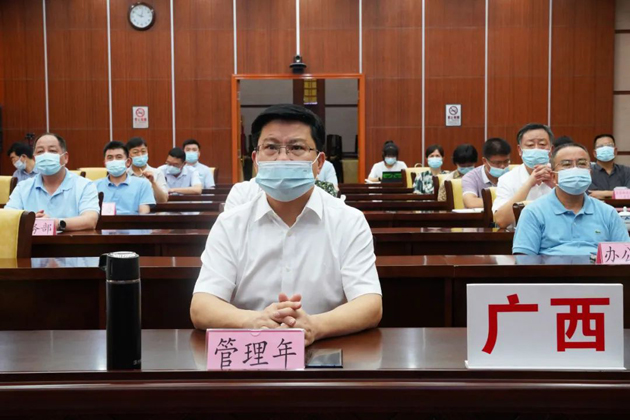 管理年參加首屆大國(guó)工匠創(chuàng)新交流大會(huì)開(kāi)幕式廣西分會(huì)場(chǎng)