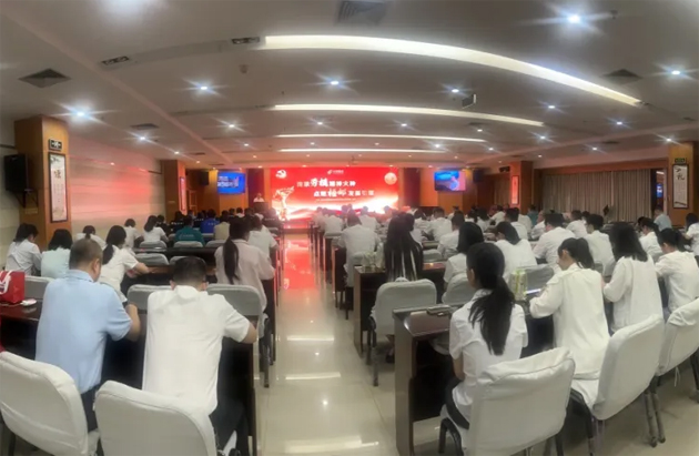 梧州郵政舉辦“傳承勞模精神火種，點(diǎn)燃梧郵發(fā)展引擎”2025 年勞模先進(jìn)事跡宣講會(huì)