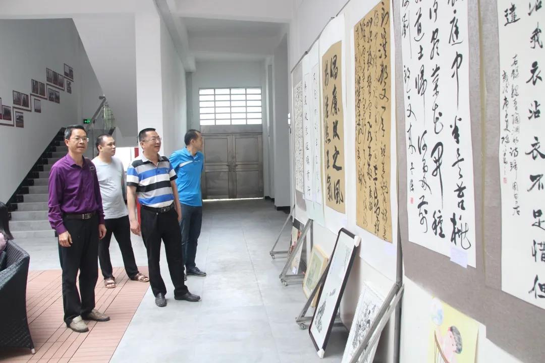 岑溪市總工會舉辦“中國夢·勞動美”職工書畫作品比賽