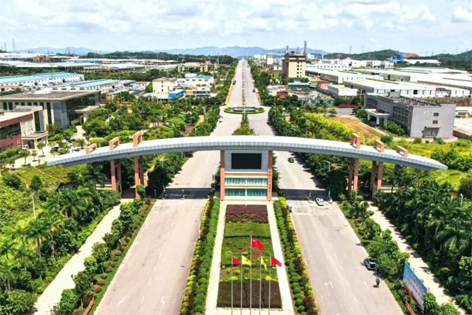 生產(chǎn)線上不停工　力爭新春“開門紅”丨梧州市不少重大項目重點企業(yè)春節(jié)假期開足馬力施工生產(chǎn)