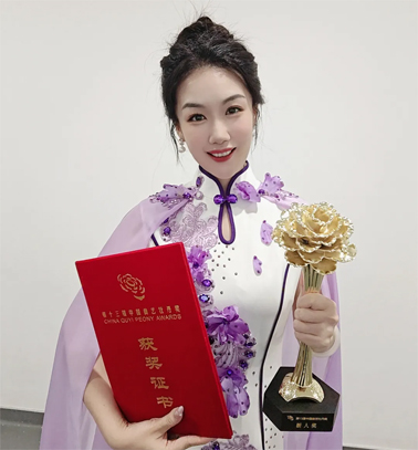 以“非遺”傳唱“非遺” ！梧州粵曲演員鐘杏沂摘“牡丹”