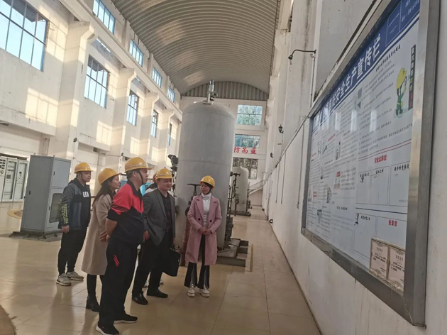 藤縣總工會(huì)到金雞鎮(zhèn)電站開(kāi)展調(diào)研走訪(fǎng)活動(dòng)